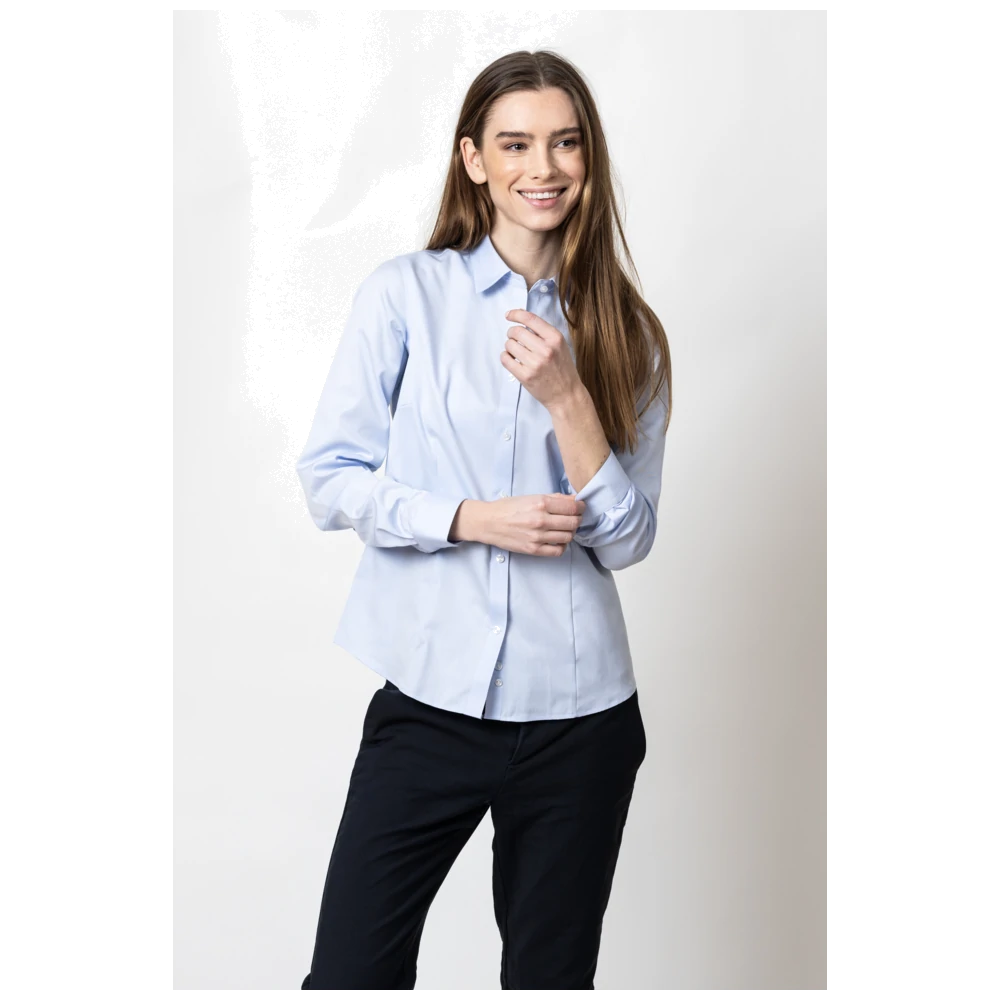 j900103_james-harvest-frost-green-bow-01-dames-blouse-29001032900103-500-greenbow01woman-modelpicturefront