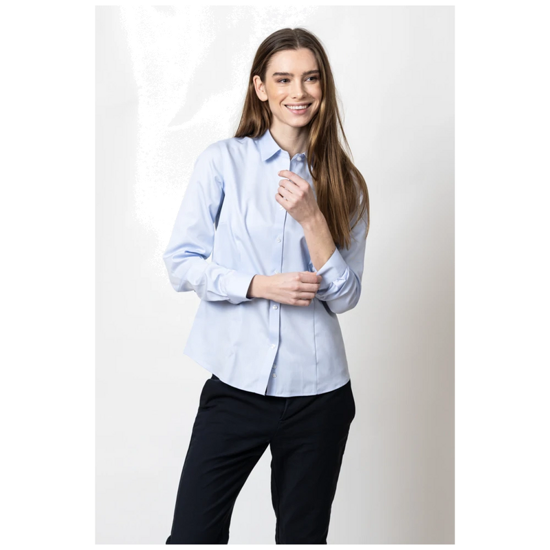 j900103_james-harvest-frost-green-bow-01-dames-blouse-29001032900103-500-greenbow01woman-modelpicturefront