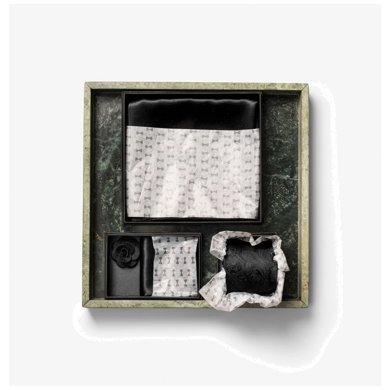 j920600_james-harvest-frost-solid-scarf-with-giftbox-sjaal-dames-29206002920600-2910400-2920500-scarf-tie-handkerchief-brooch-box-black-2000px