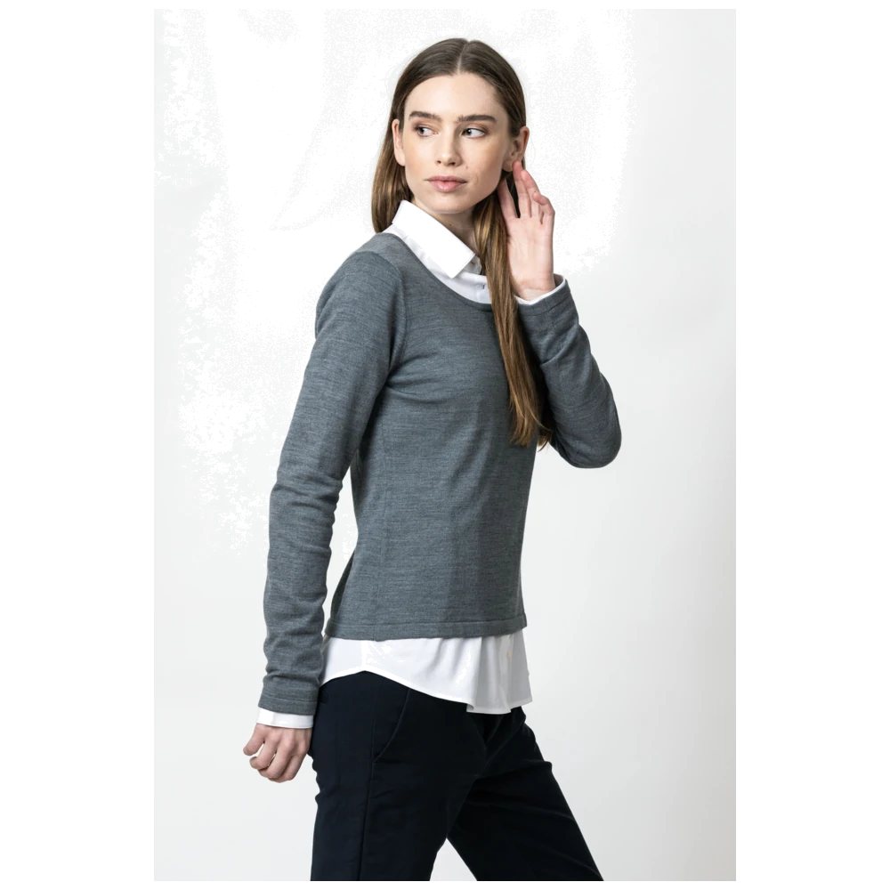 j930203_james-harvest-frost-merino-u-gebreide-sweater-dames-29302032930203-909-merinouwoman-modelpictureright