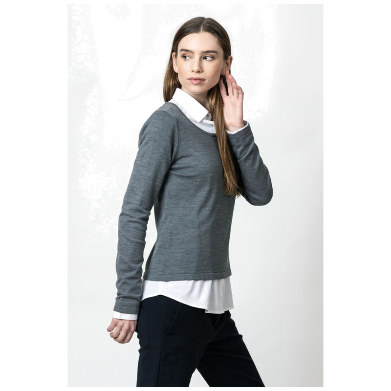 j930203_james-harvest-frost-merino-u-gebreide-sweater-dames-29302032930203-909-merinouwoman-modelpictureright