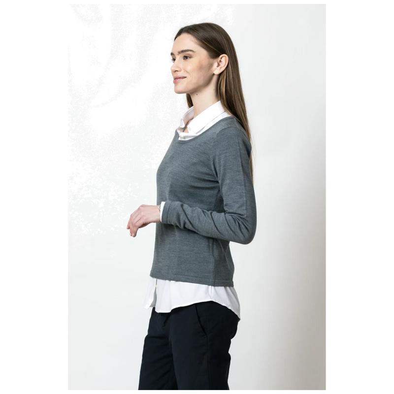 j930203_james-harvest-frost-merino-u-gebreide-sweater-dames-29302032930203-909-merinouwoman-modelpictureleft
