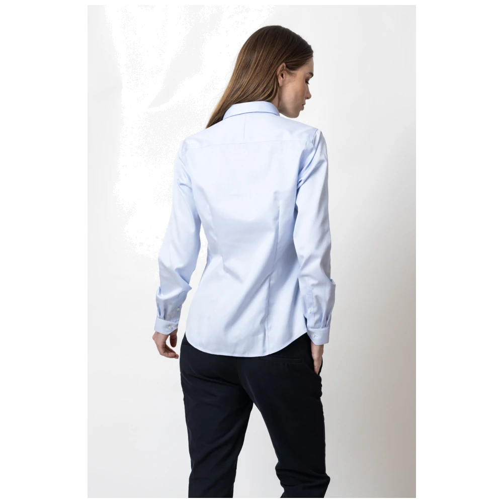 j900103_james-harvest-frost-green-bow-01-dames-blouse-29001032900103-500-greenbow01woman-modelpictureback