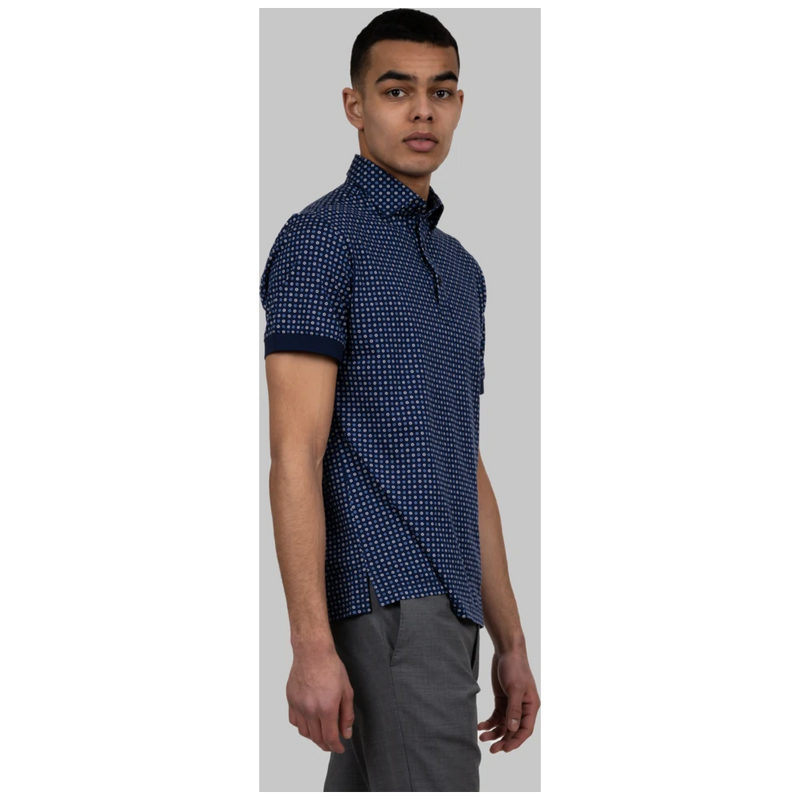 j913122_james-harvest-frost-indigo-bow-131-polo-pique-slim-fit-heren-29131222913122-055-polo131modelside001