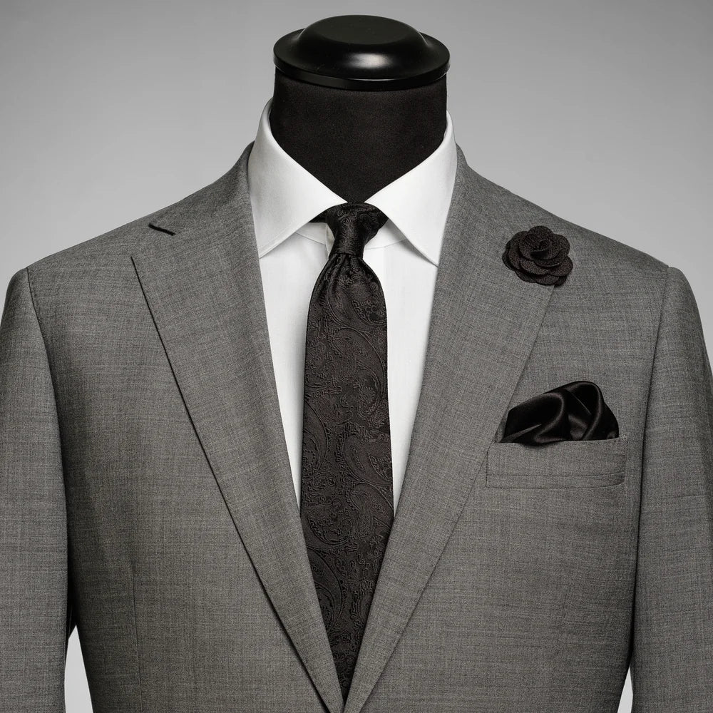 j910400-900_james-harvest-frost-solid-paisley-tie-with-giftbox-2910400-zwart-giftbox-black-front
