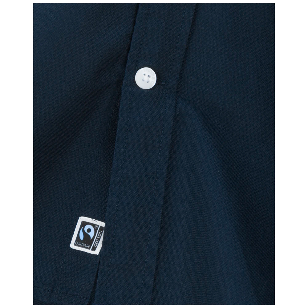 ct1032_cottover-hemd-oxford-slim-fit-heren-gots-gecertificeerd-141032141032-855-oxfordshirt-slimfit-navy-closeup2