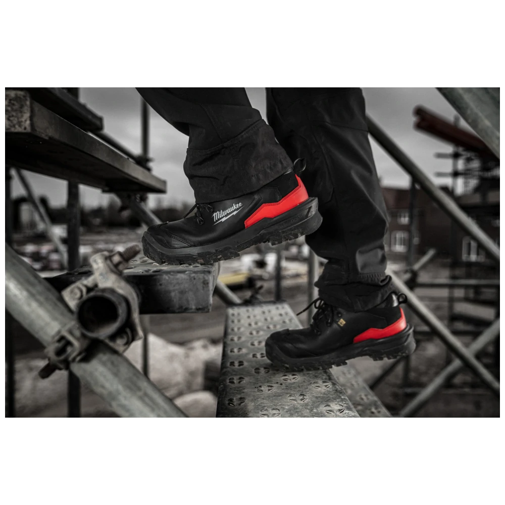 mwamtl1_milwaukee-armourtred-s3s-lage-veiligheidsschoenen-1l110111w
