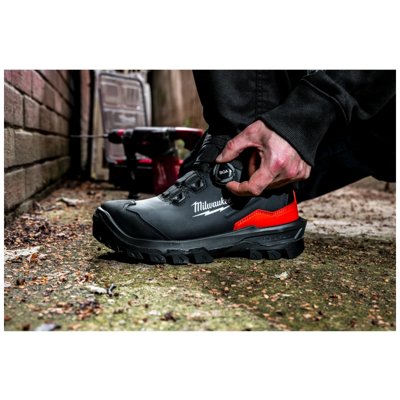 mwamtl2_milwaukee-armourtred-s3s-lage-veiligheidsschoenen-b1l110111w