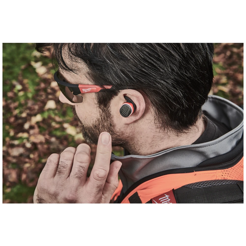 mwrlepb_milwaukee-actieve-bluetooth-gehoorbescherming-l4-rlepb-4933478750