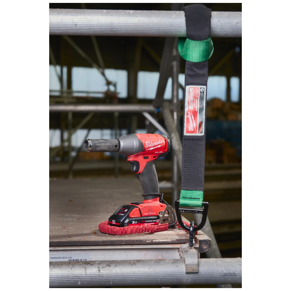 mwtlans_milwaukee-anchoring-strap-4932472105