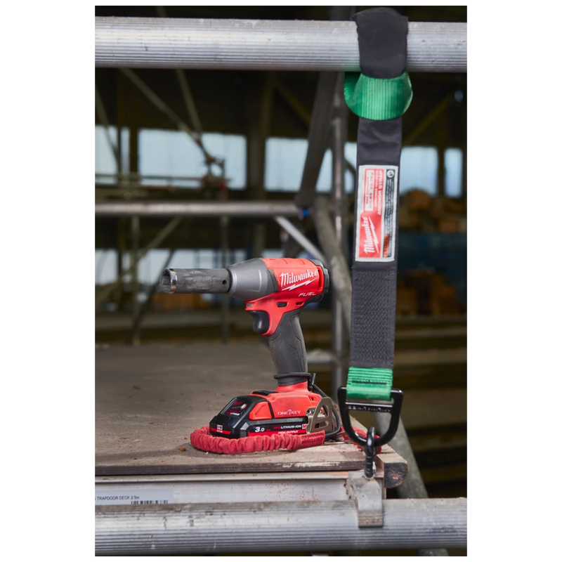 mwtlans_milwaukee-anchoring-strap-4932472105