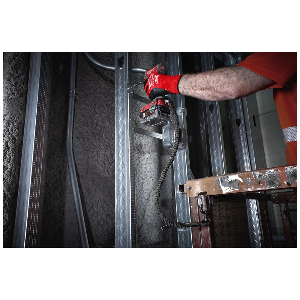 mwtly6_milwaukee-6-8kg-locking-tool-lanyard-4932471352